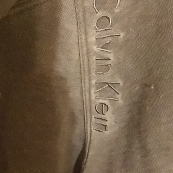 Calvin Klein - Picture 3 of 3